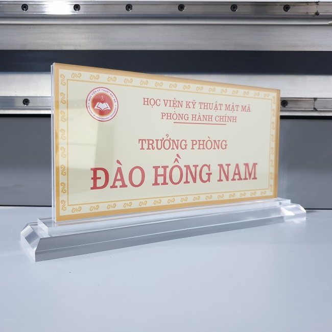 Bảng chức danh mica dày